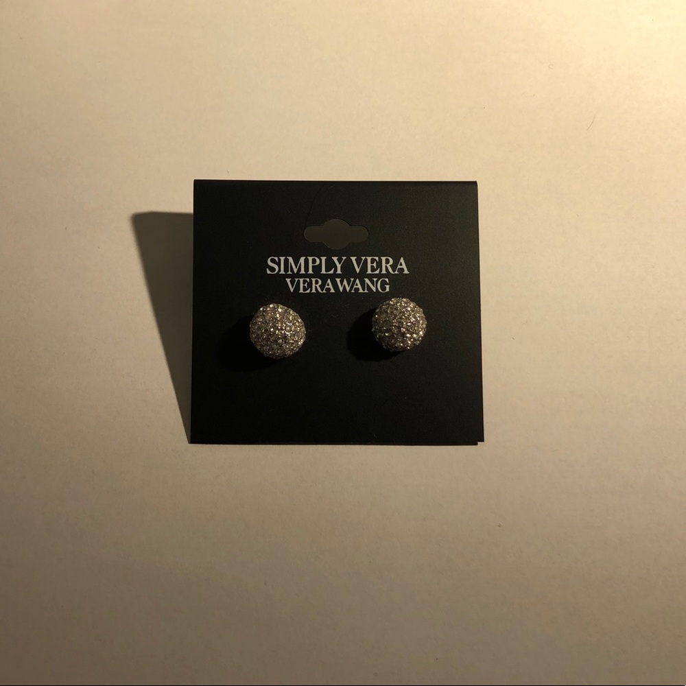 2/$8OR3/$10 Simply Vera Vera Wang bedazzled studs